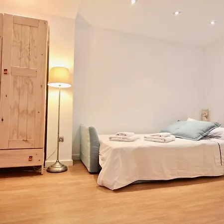 Canovas Family Apartment