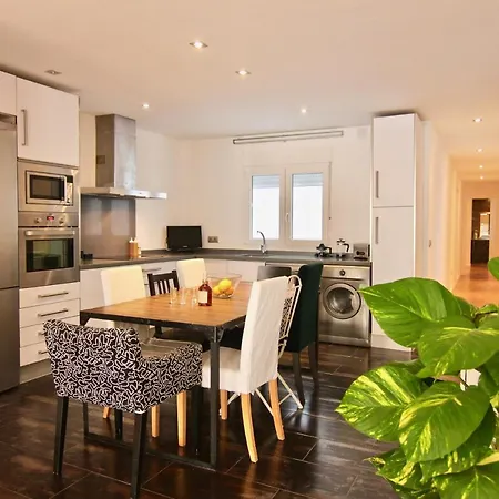 Canovas Family Apartment